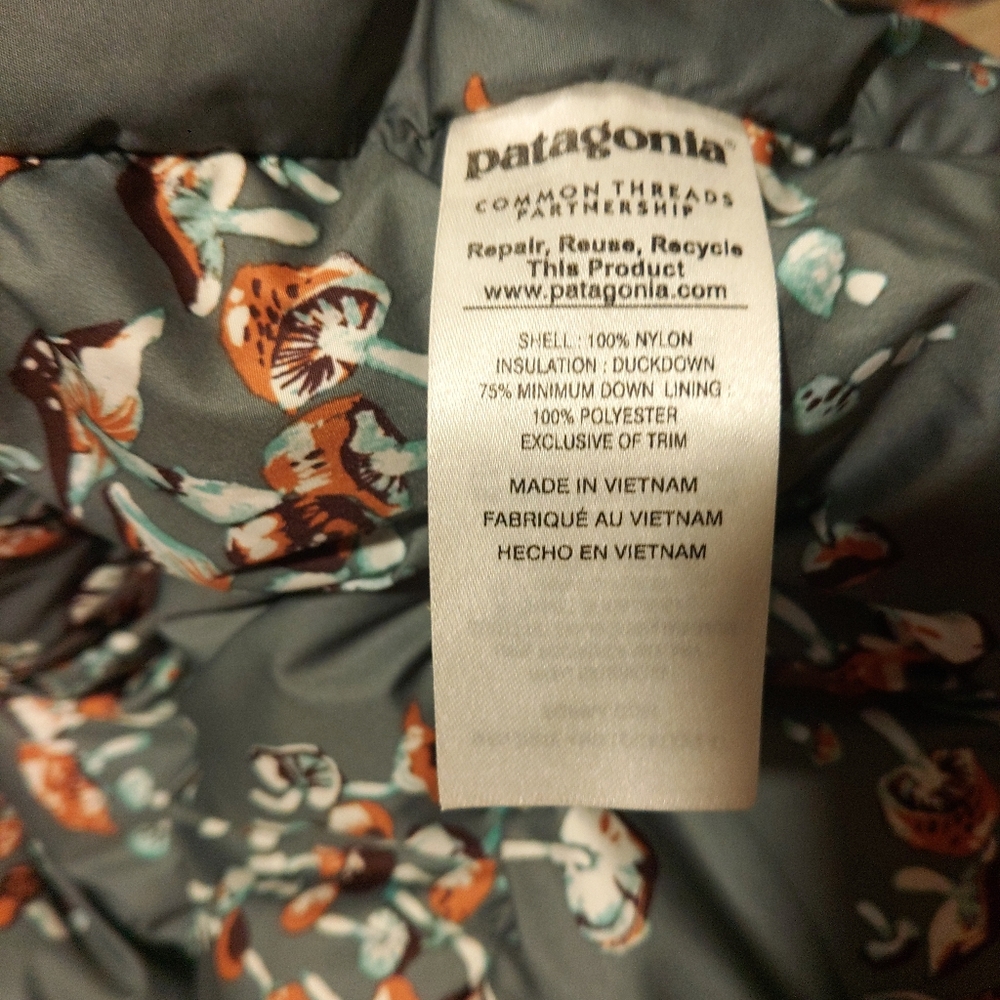 Green and Brown Patagonia Western Puffer Jacket Down Fill - Picture 12 of 13